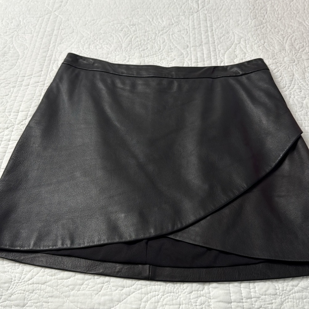 NWT - Women's Leather Skirt - Picture 8 of 9